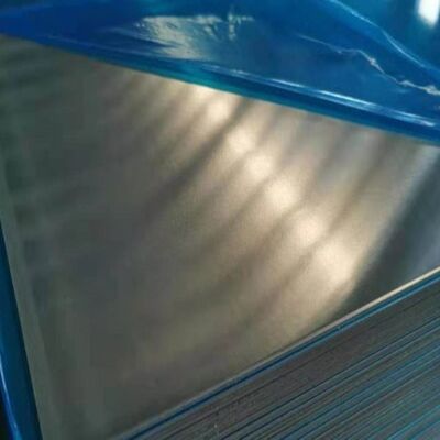 Emas Merah Hitam Biru Anodized Aluminium Sheet Metal 600-2500mm A2024 JISH4000